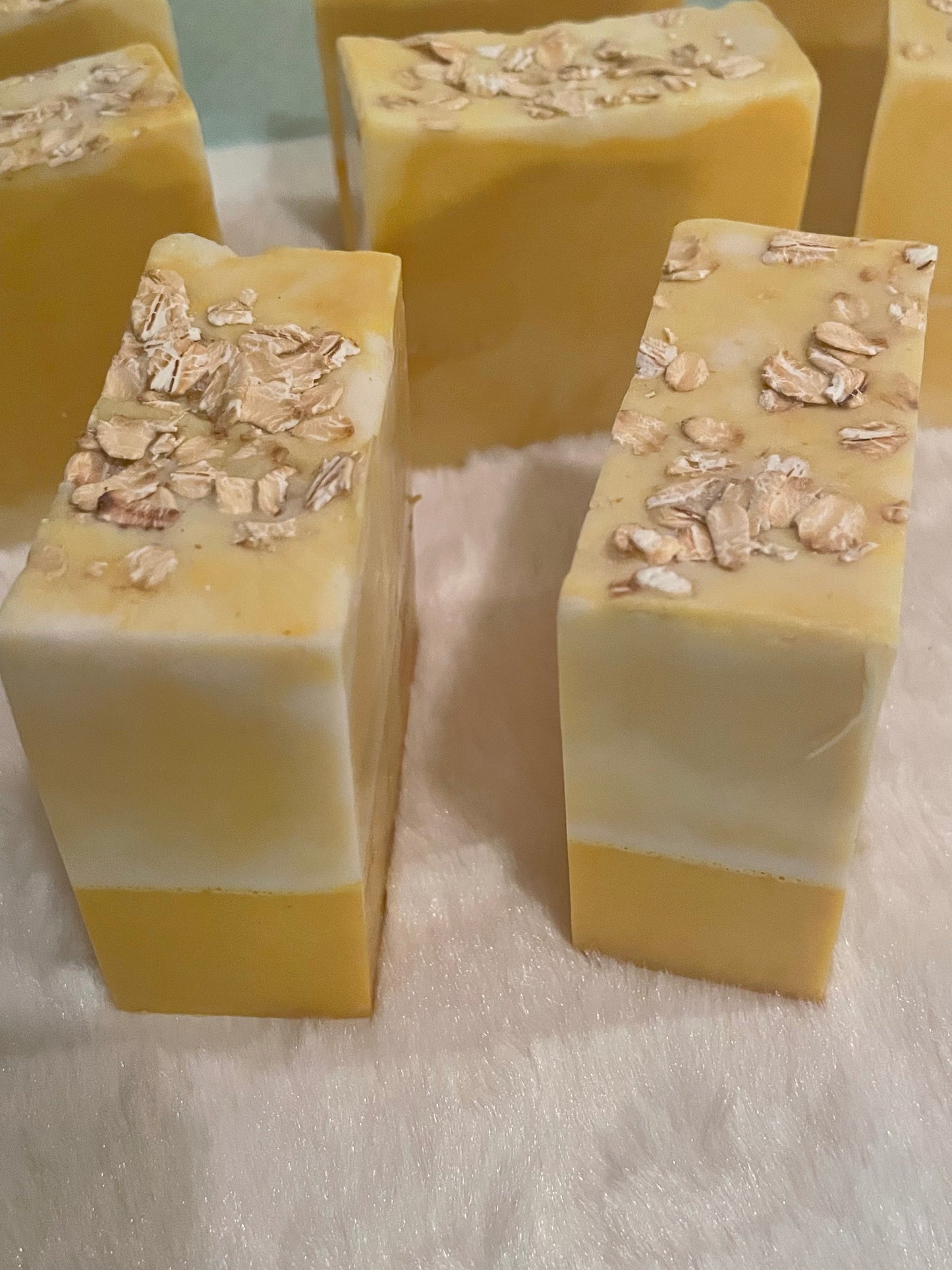 Pure Honey Oatmeal Turmeric (Fragrance-Free)Face & Body Soap