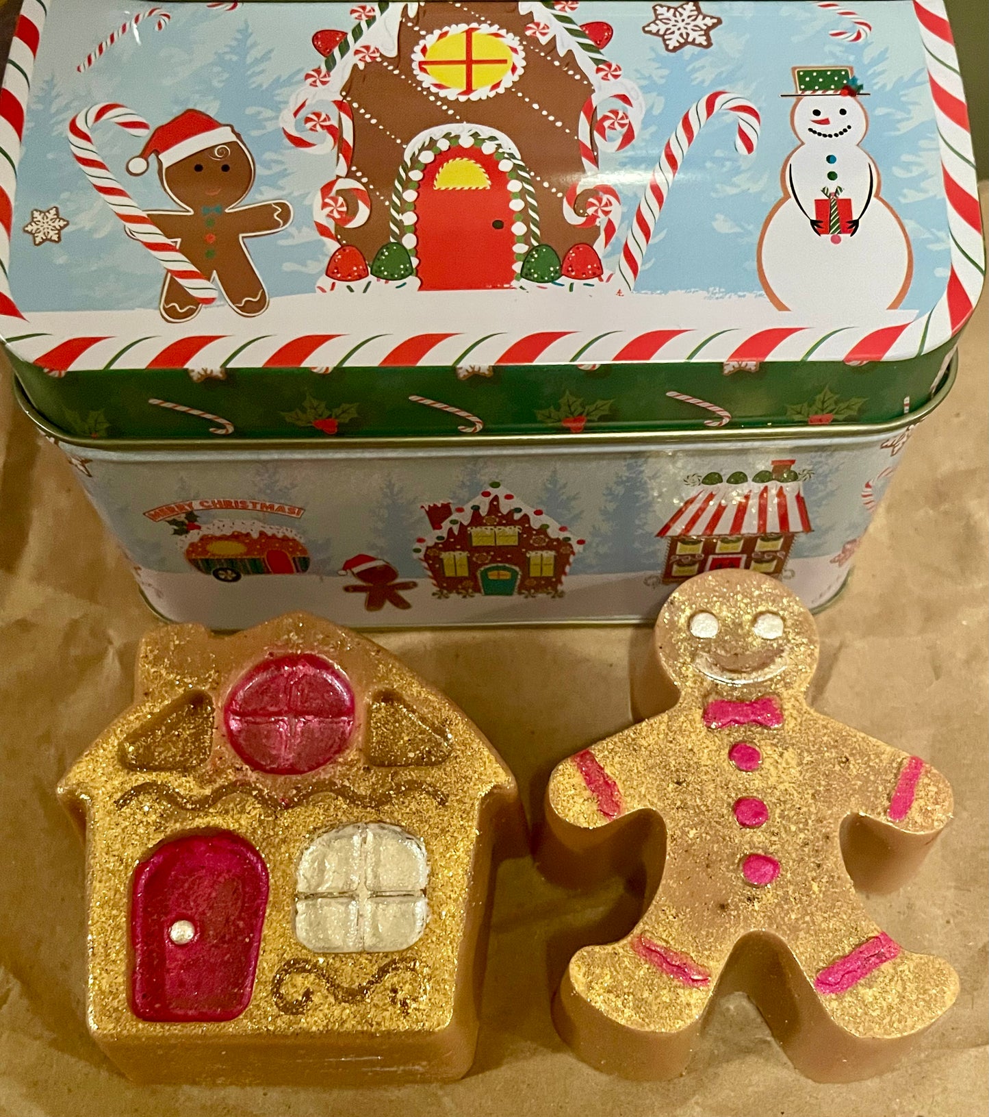 Gingerbread Man & House Soap Gift Set Tin