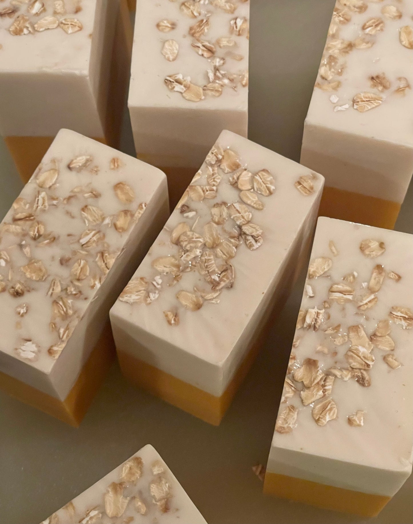 Vegan Pure Oatmeal Turmeric (Fragrance-Free)Face & Body Soap