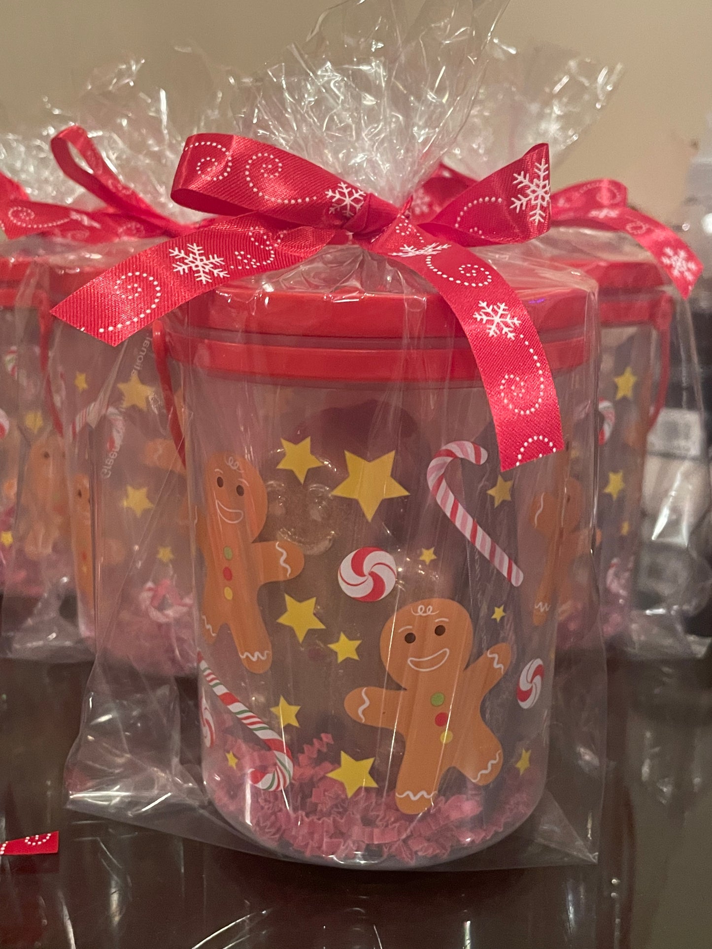 Gingerbread Men Soap Gift Set Cup (6 oz)